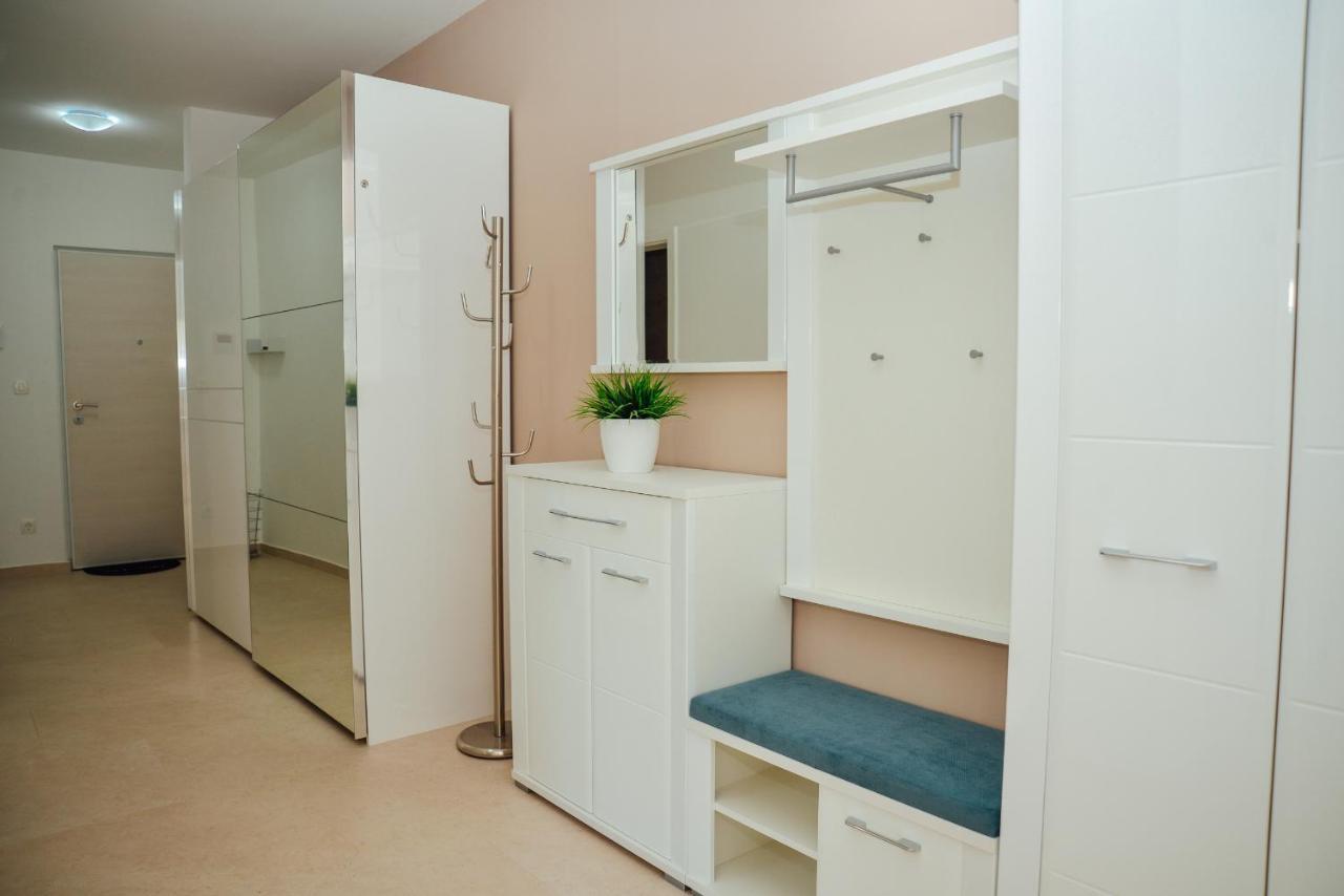 Ily Apartment With Sea View Kotor Extérieur photo