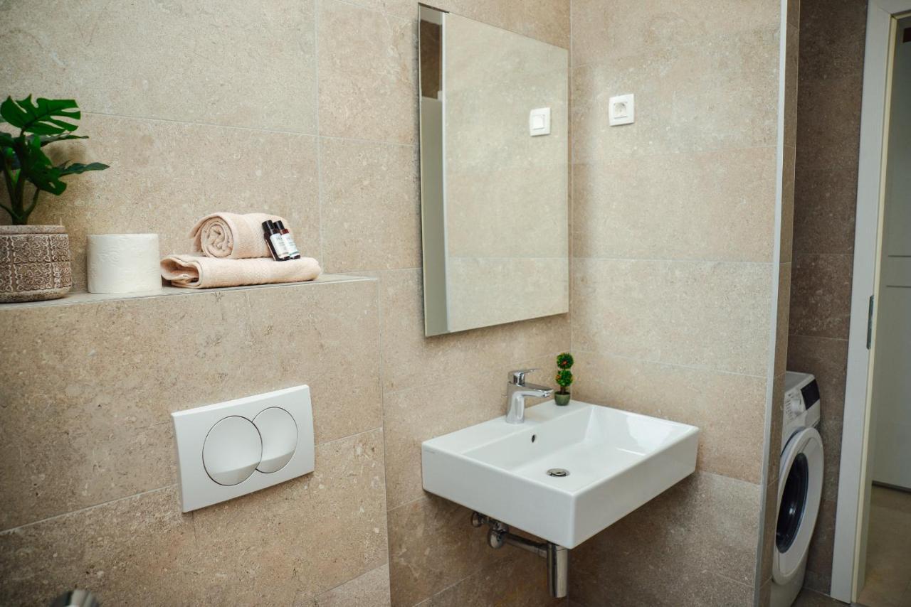 Ily Apartment With Sea View Kotor Extérieur photo