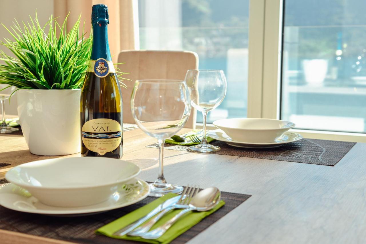 Ily Apartment With Sea View Kotor Extérieur photo