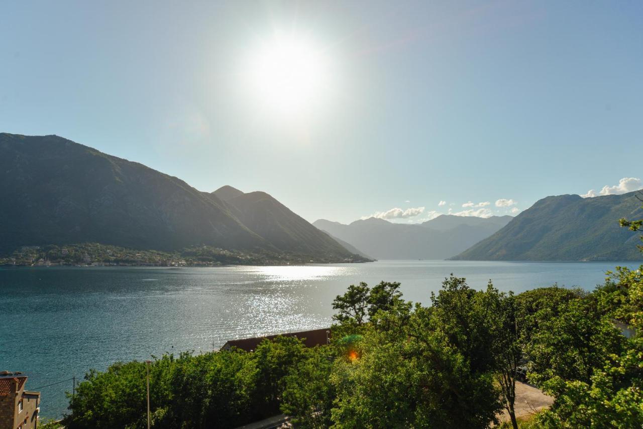 Ily Apartment With Sea View Kotor Extérieur photo